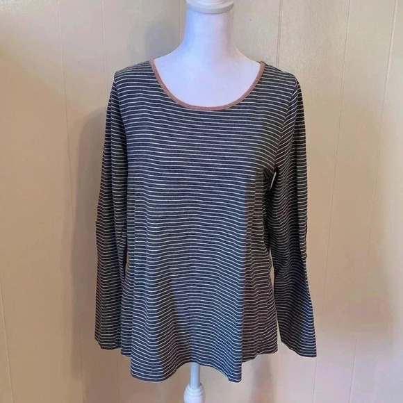 Umgee Gray & White Stripe Long Sleeve Top Brown Trim & Elbow Pads Size Medium. - Picture 2 of 12